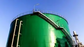 شرکت صنعتی یسکمی پوشش مخازن در چناران شهرک صنعتی چناران